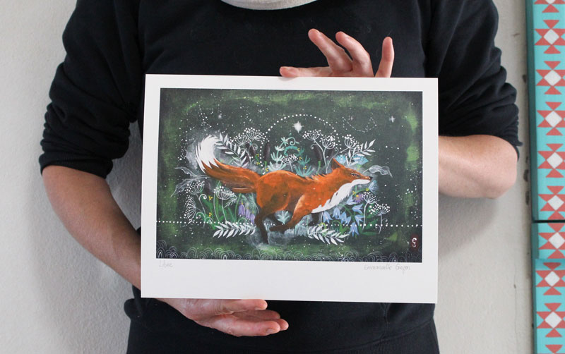 Free, a painting of a fox in search of light and infinite horizons